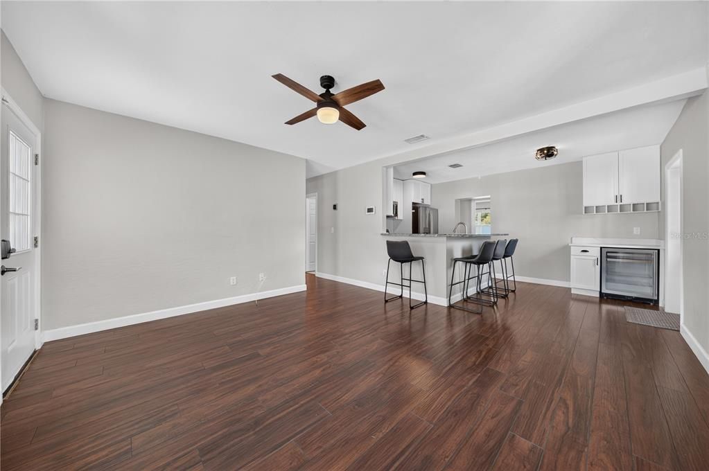 For Sale: $525,000 (3 beds, 2 baths, 1442 Square Feet)