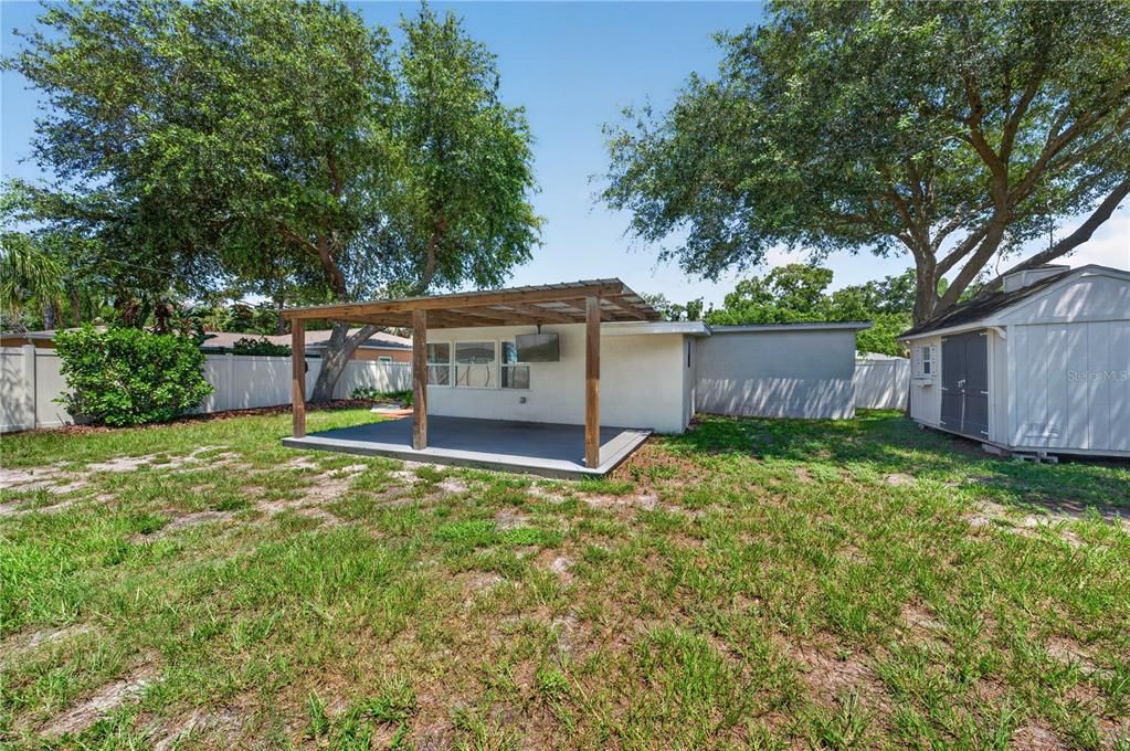 For Sale: $525,000 (3 beds, 2 baths, 1442 Square Feet)