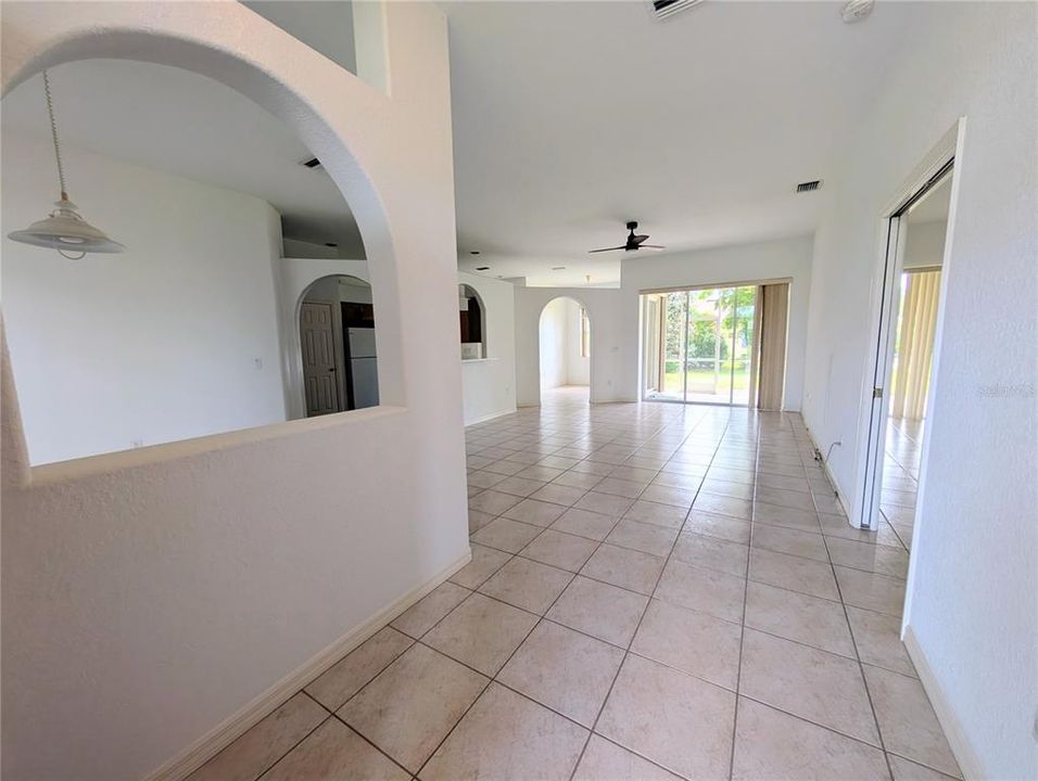 For Rent: $2,650 (3 beds, 2 baths, 1814 Square Feet)