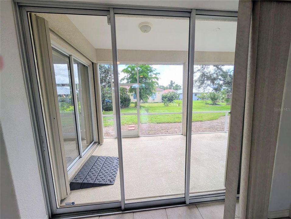For Rent: $2,650 (3 beds, 2 baths, 1814 Square Feet)