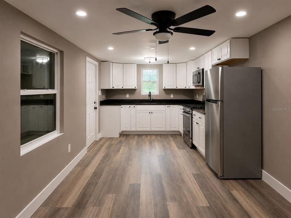 For Sale: $315,000 (3 beds, 1 baths, 1122 Square Feet)