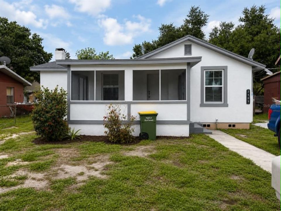 For Sale: $315,000 (3 beds, 1 baths, 1122 Square Feet)