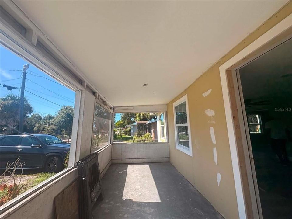 For Sale: $315,000 (3 beds, 1 baths, 1122 Square Feet)