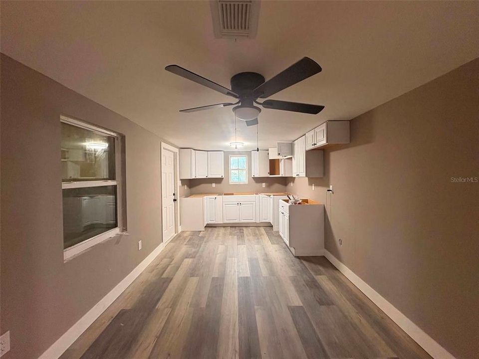 For Sale: $315,000 (3 beds, 1 baths, 1122 Square Feet)