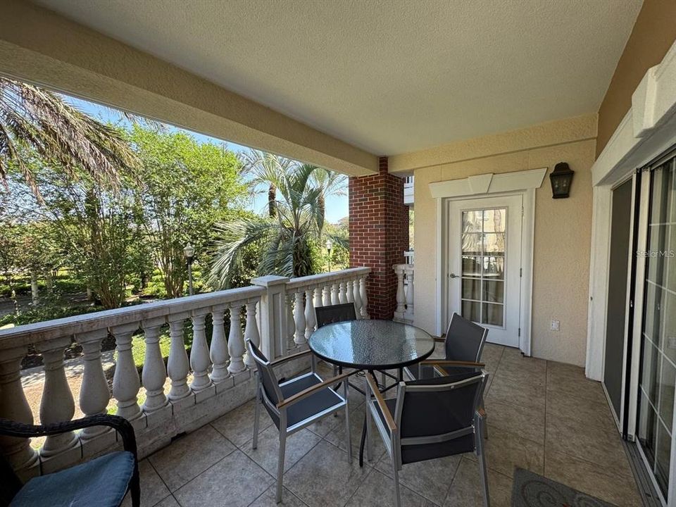 For Sale: $299,990 (3 beds, 3 baths, 1755 Square Feet)