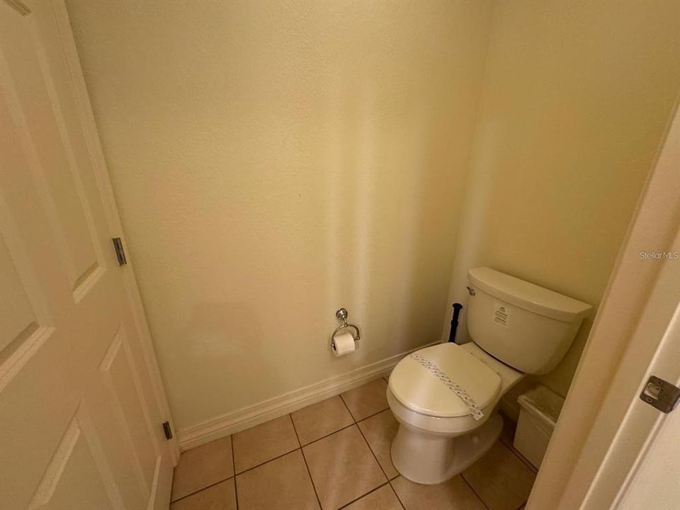 For Sale: $299,990 (3 beds, 3 baths, 1755 Square Feet)