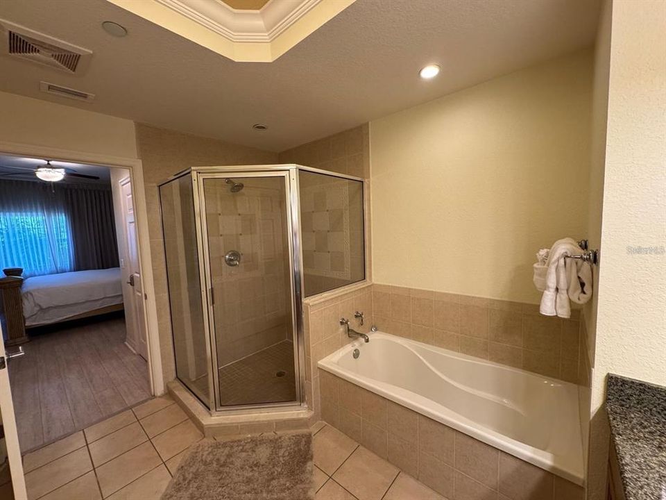 For Sale: $299,990 (3 beds, 3 baths, 1755 Square Feet)