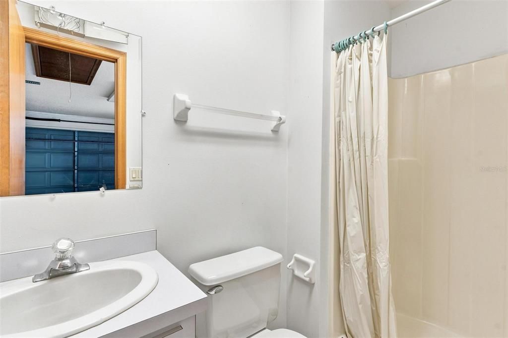 For Sale: $500,000 (3 beds, 3 baths, 2108 Square Feet)