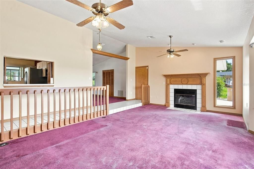 For Sale: $500,000 (3 beds, 3 baths, 2108 Square Feet)