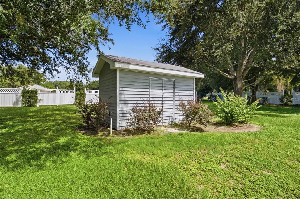 For Sale: $500,000 (3 beds, 3 baths, 2108 Square Feet)