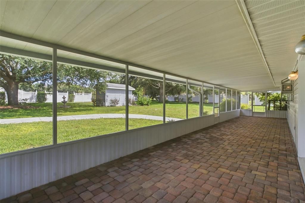 For Sale: $500,000 (3 beds, 3 baths, 2108 Square Feet)