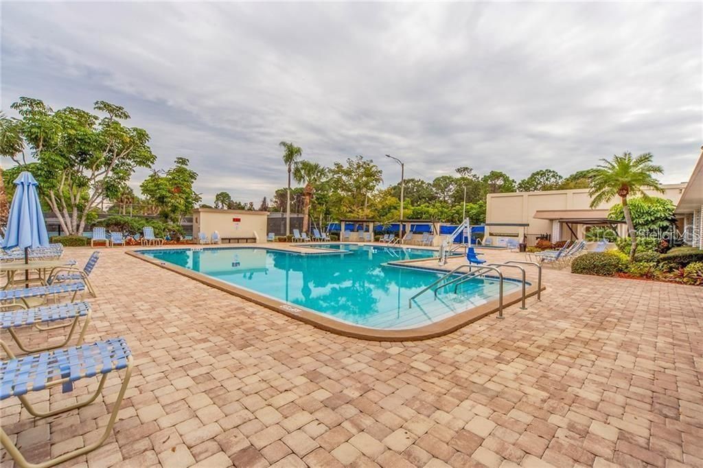 For Rent: $1,750 (2 beds, 2 baths, 1140 Square Feet)
