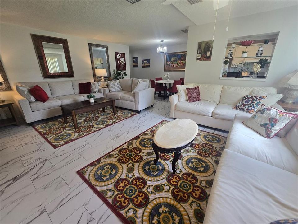 For Rent: $1,750 (2 beds, 2 baths, 1140 Square Feet)