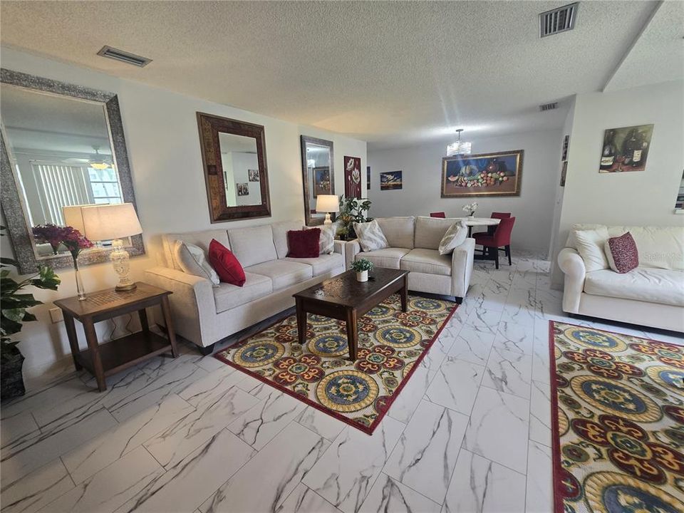 For Rent: $1,750 (2 beds, 2 baths, 1140 Square Feet)