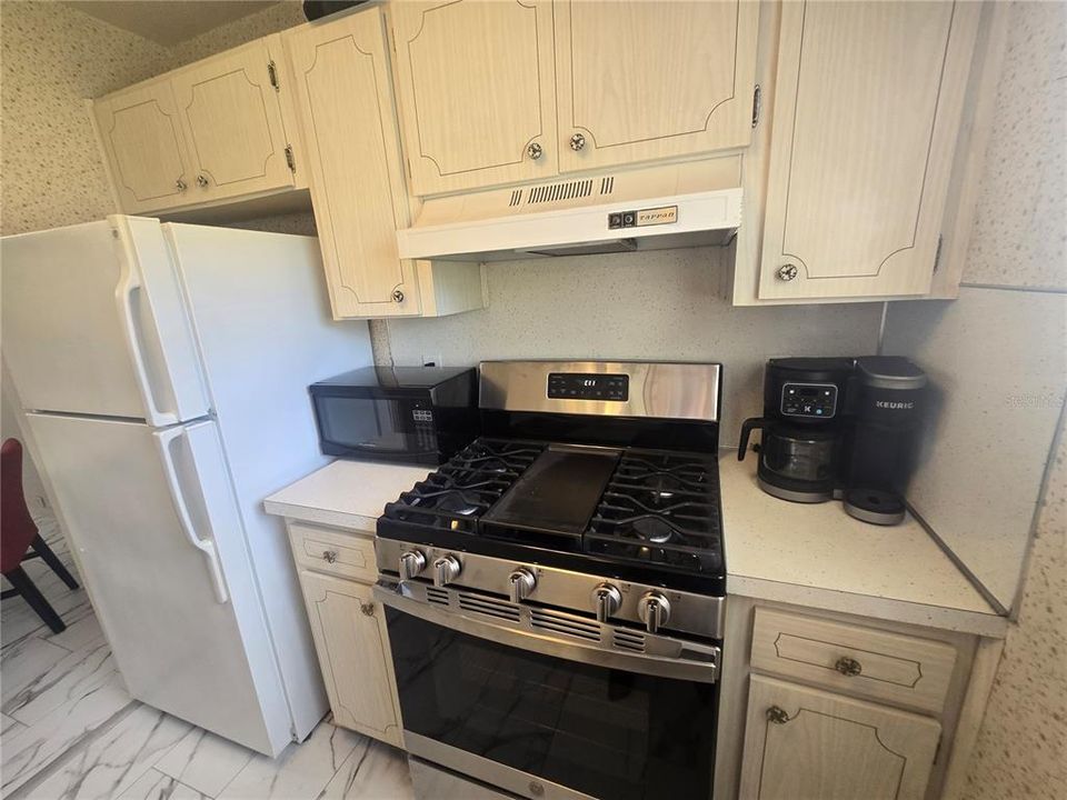 For Rent: $1,750 (2 beds, 2 baths, 1140 Square Feet)