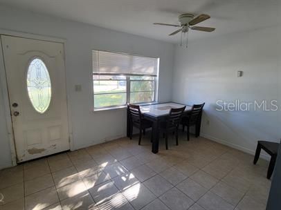 For Rent: $1,295 (3 beds, 1 baths, 1044 Square Feet)