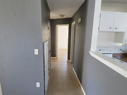 For Rent: $1,295 (3 beds, 1 baths, 1044 Square Feet)