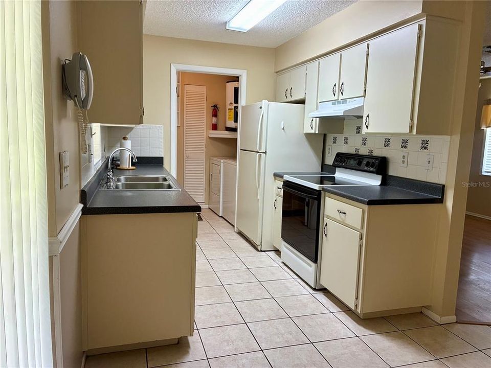 En Venta: $399,000 (3 camas, 2 baños, 1164 Pies cuadrados)