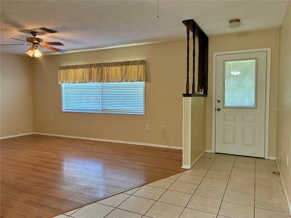 En Venta: $399,000 (3 camas, 2 baños, 1164 Pies cuadrados)
