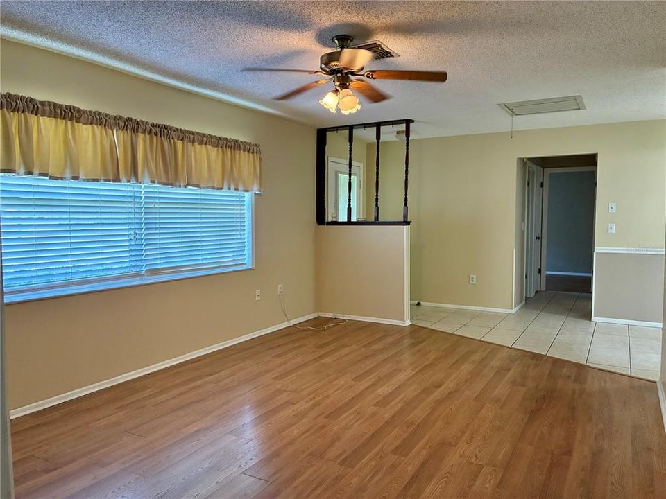 En Venta: $399,000 (3 camas, 2 baños, 1164 Pies cuadrados)