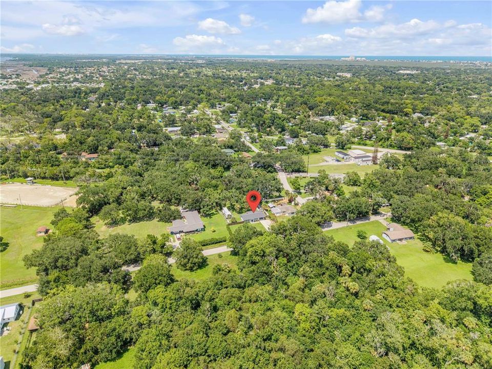 For Sale: $369,000 (2 beds, 1 baths, 1054 Square Feet)