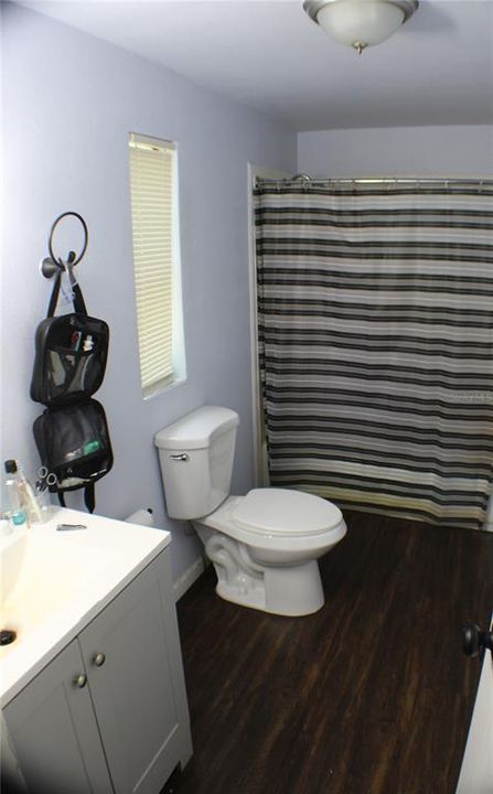 For Sale: $285,000 (3 beds, 2 baths, 1248 Square Feet)
