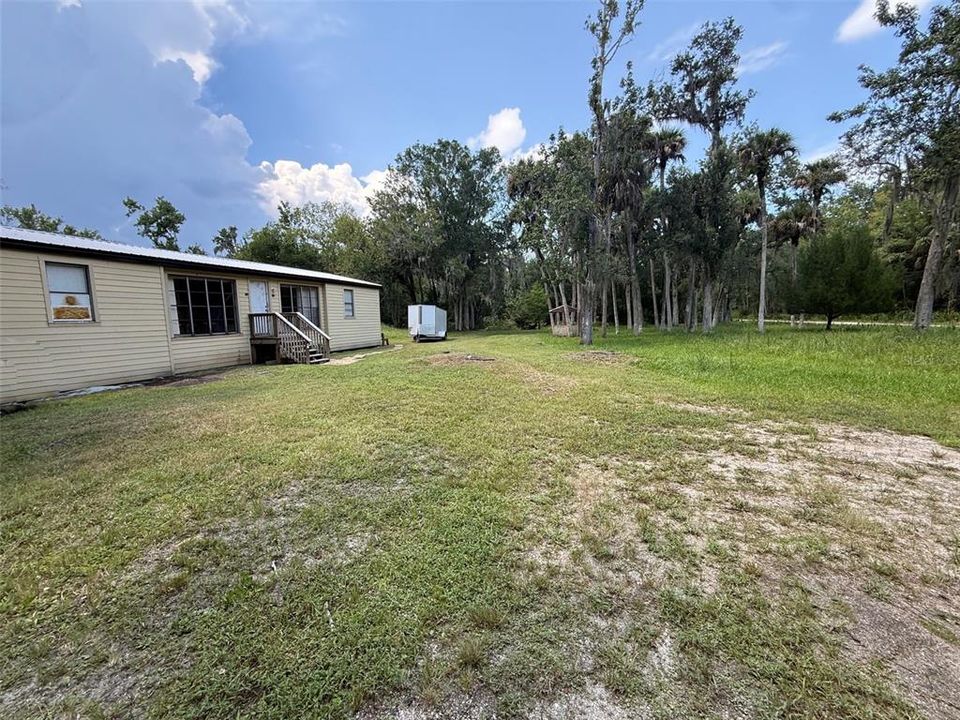 For Sale: $285,000 (3 beds, 2 baths, 1248 Square Feet)