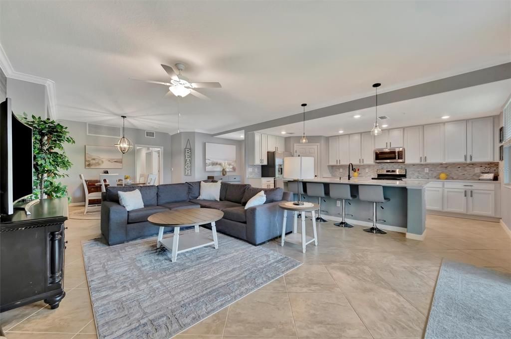For Sale: $449,000 (3 beds, 2 baths, 1769 Square Feet)