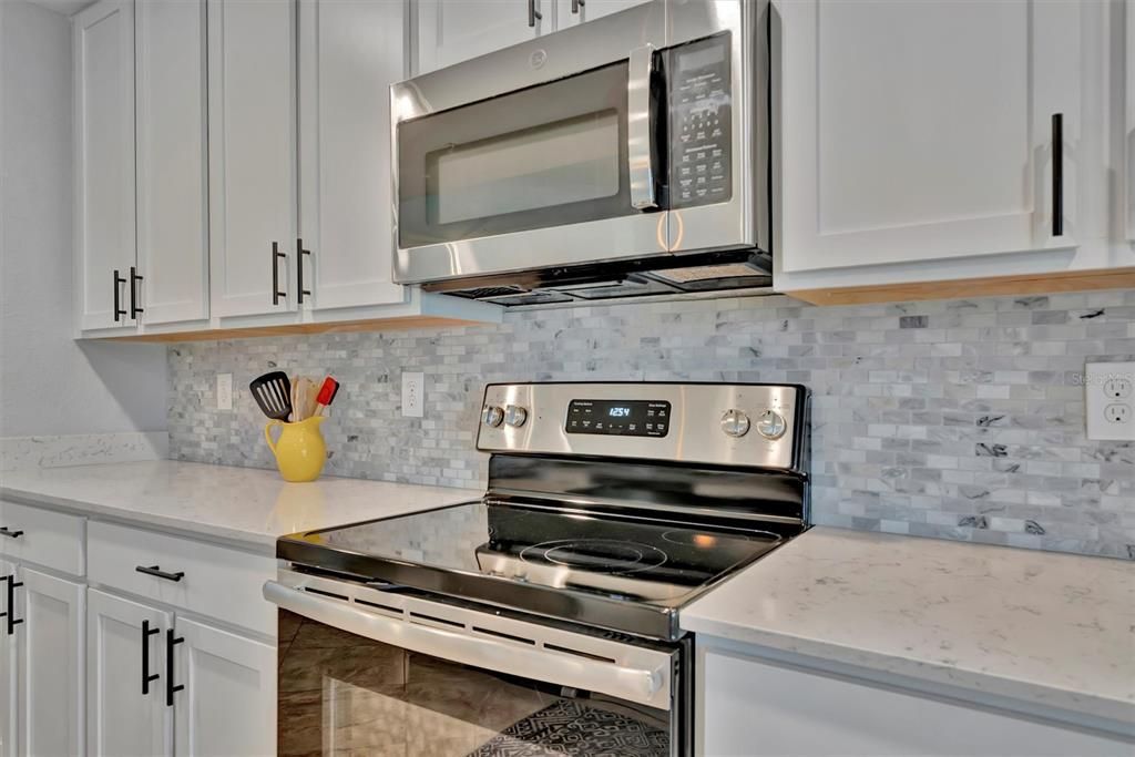 For Sale: $449,000 (3 beds, 2 baths, 1769 Square Feet)