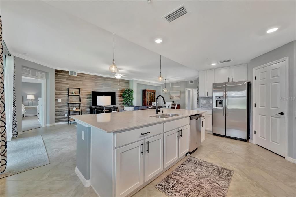 For Sale: $449,000 (3 beds, 2 baths, 1769 Square Feet)