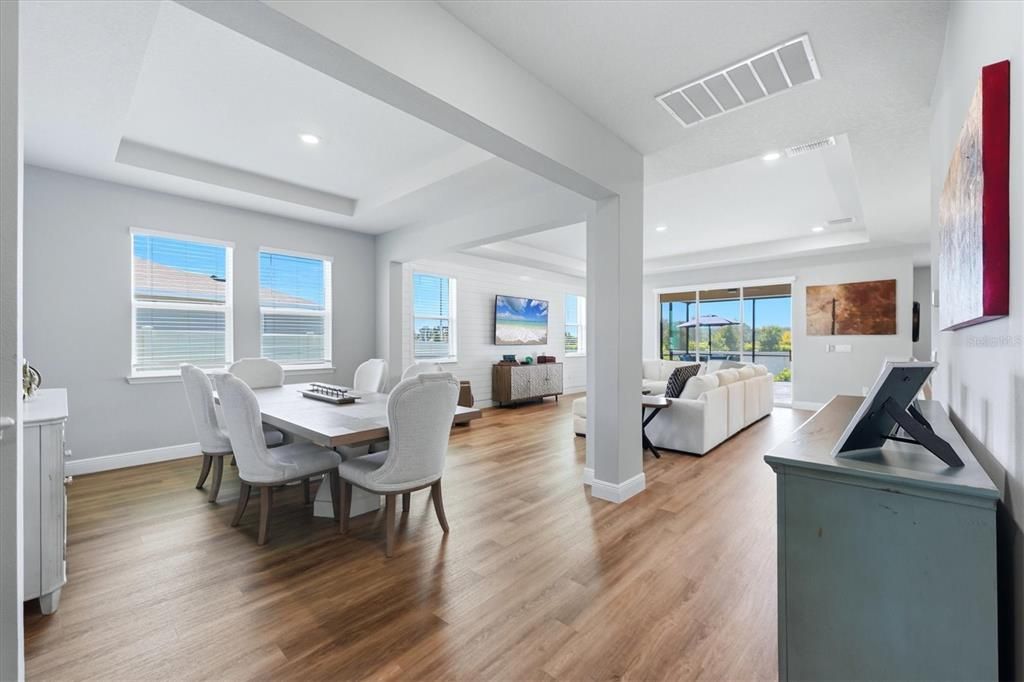For Sale: $585,000 (4 beds, 3 baths, 2828 Square Feet)
