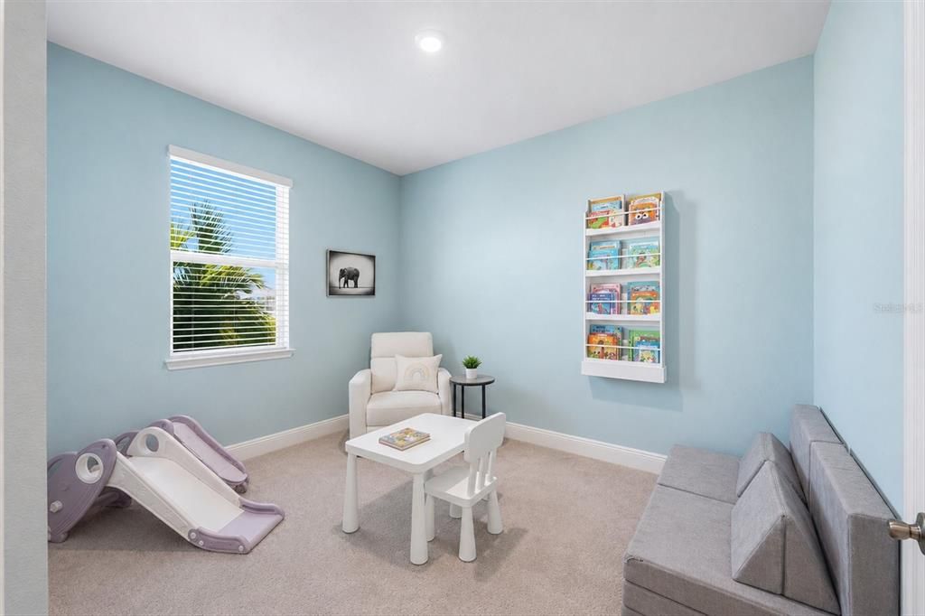 For Sale: $585,000 (4 beds, 3 baths, 2828 Square Feet)