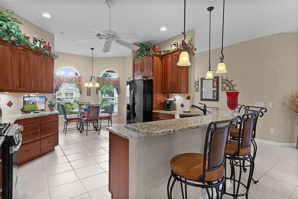 En Venta: $524,900 (3 camas, 2 baños, 2110 Pies cuadrados)