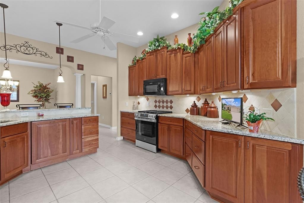 En Venta: $524,900 (3 camas, 2 baños, 2110 Pies cuadrados)