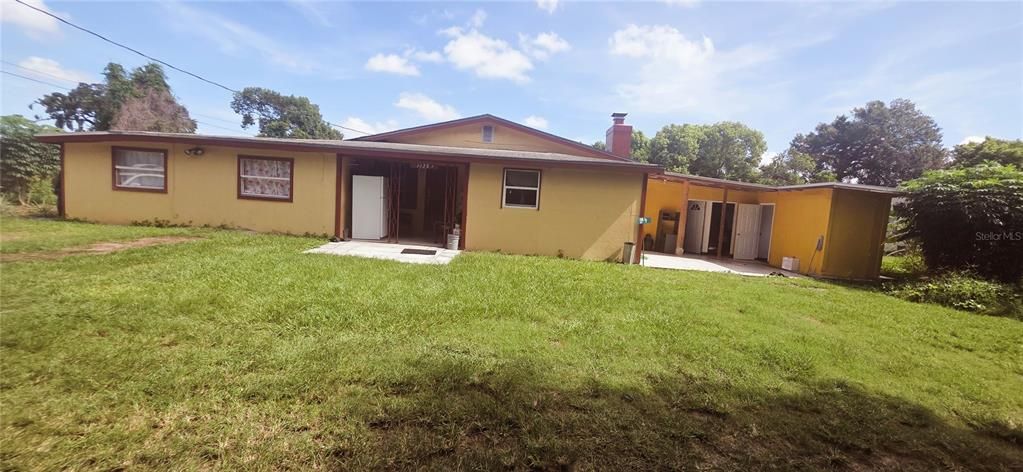 For Sale: $350,000 (7 beds, 3 baths, 1876 Square Feet)