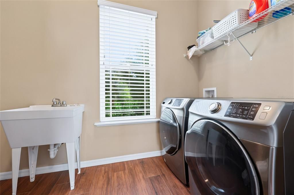 For Sale: $432,000 (3 beds, 2 baths, 1520 Square Feet)
