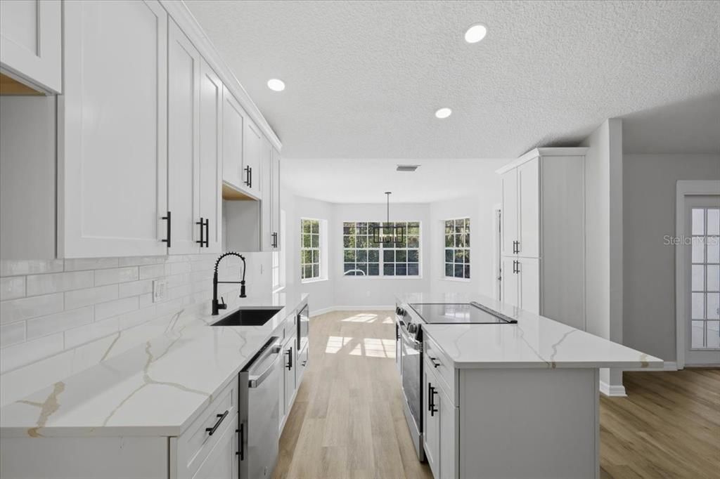 For Sale: $484,900 (3 beds, 2 baths, 2242 Square Feet)