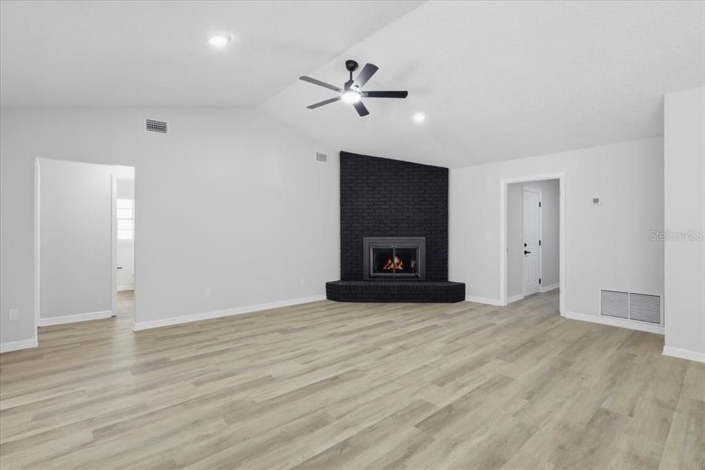 For Sale: $484,900 (3 beds, 2 baths, 2242 Square Feet)