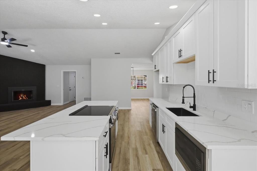 For Sale: $484,900 (3 beds, 2 baths, 2242 Square Feet)