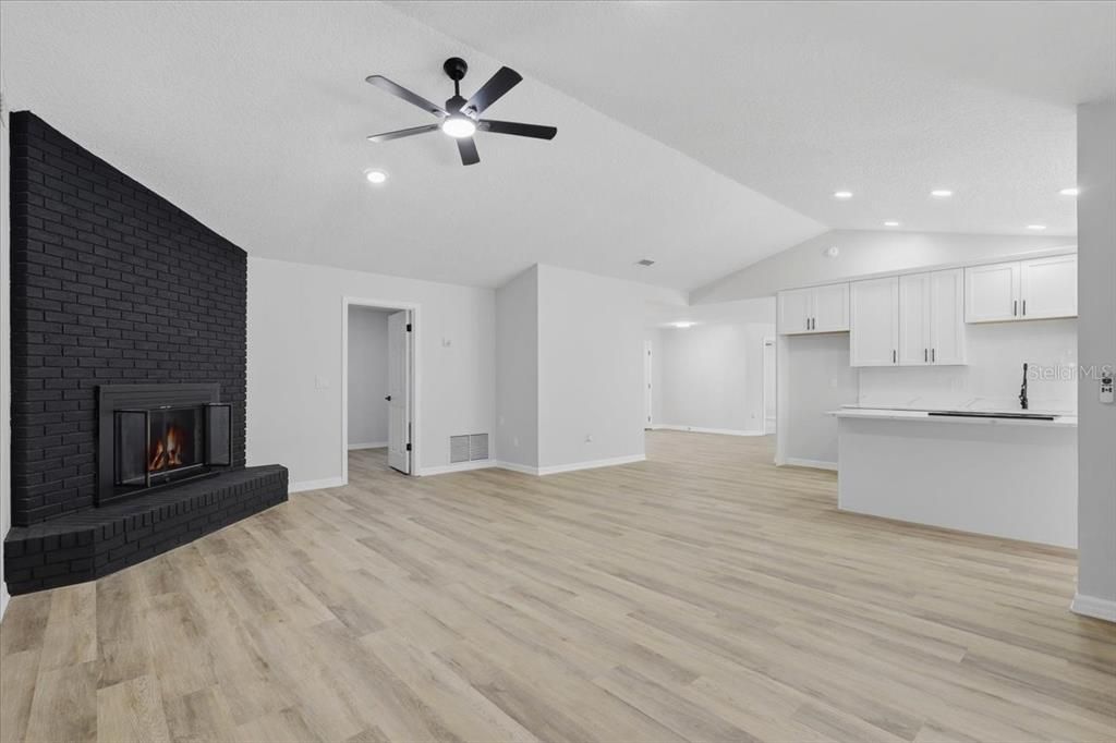 For Sale: $484,900 (3 beds, 2 baths, 2242 Square Feet)