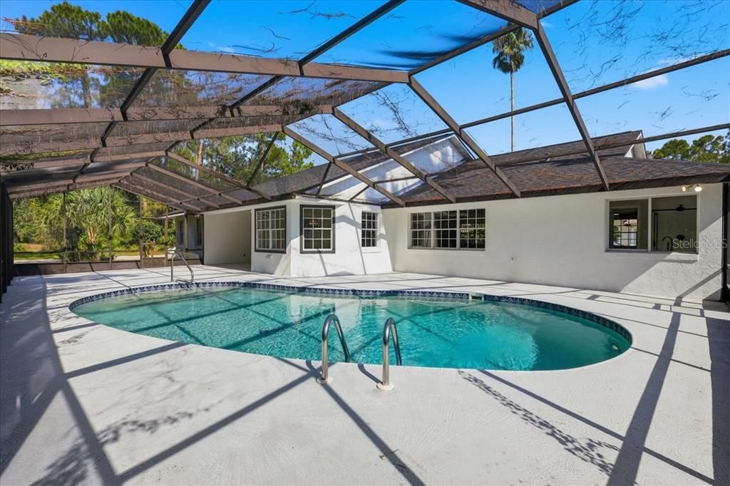 For Sale: $484,900 (3 beds, 2 baths, 2242 Square Feet)