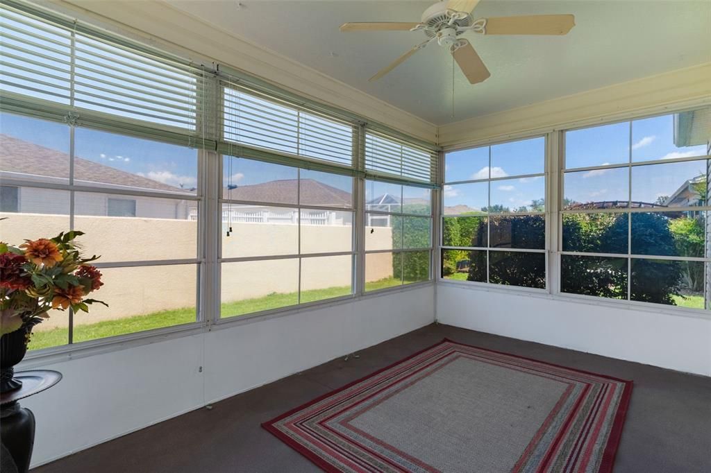 For Sale: $298,000 (3 beds, 2 baths, 1392 Square Feet)