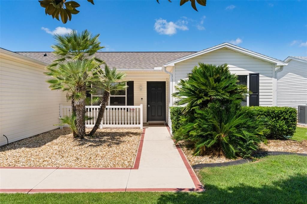 For Sale: $298,000 (3 beds, 2 baths, 1392 Square Feet)