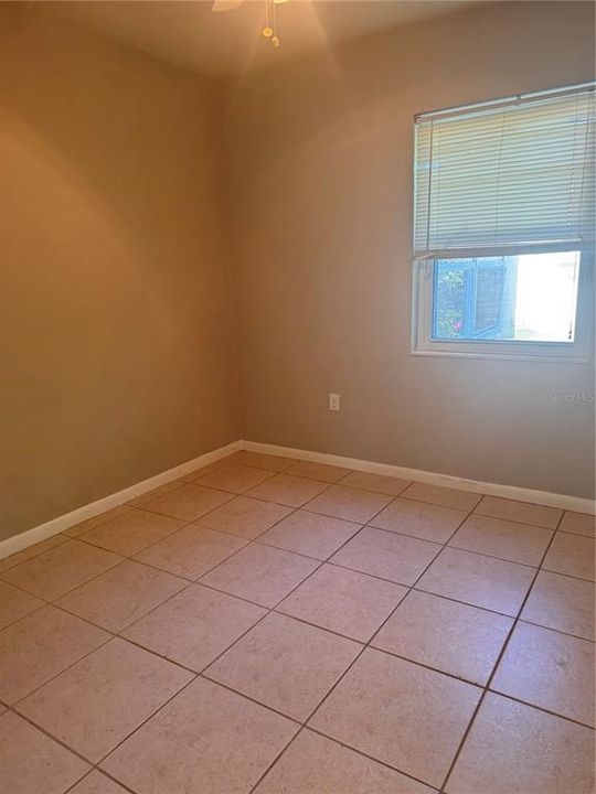 For Sale: $189,900 (2 beds, 1 baths, 814 Square Feet)