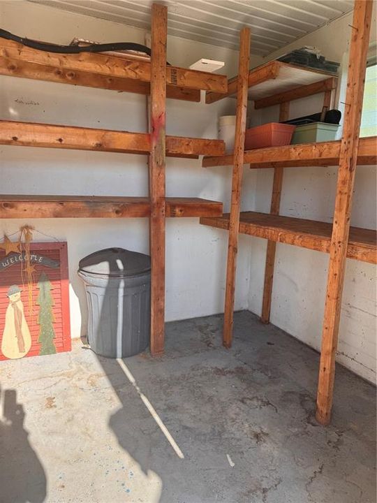 For Sale: $189,900 (2 beds, 1 baths, 814 Square Feet)