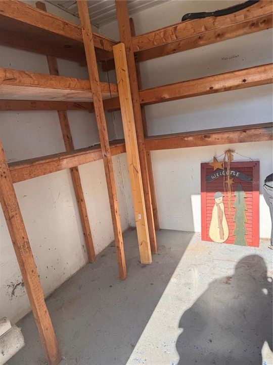 For Sale: $189,900 (2 beds, 1 baths, 814 Square Feet)