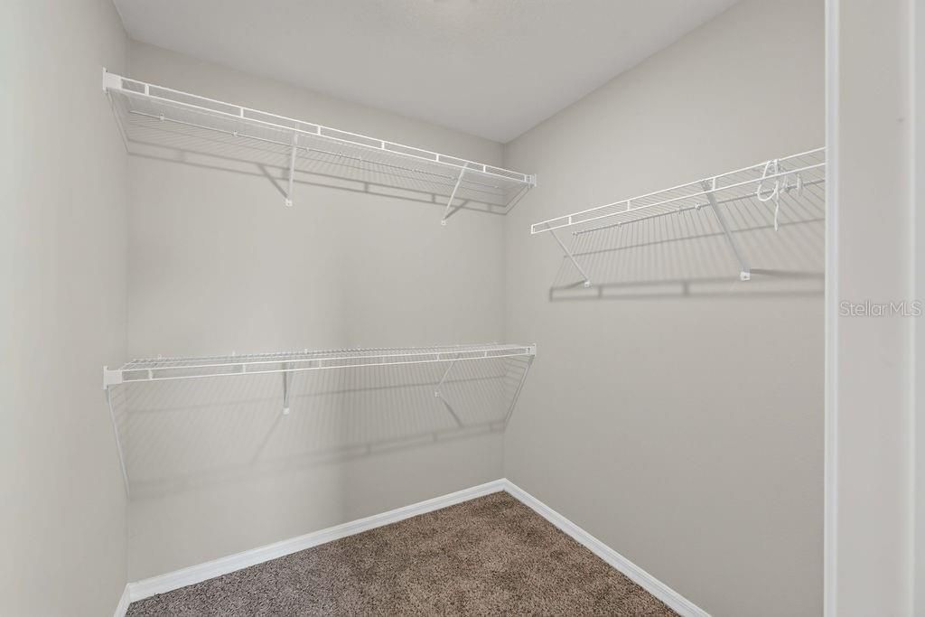 For Rent: $2,200 (3 beds, 2 baths, 1566 Square Feet)