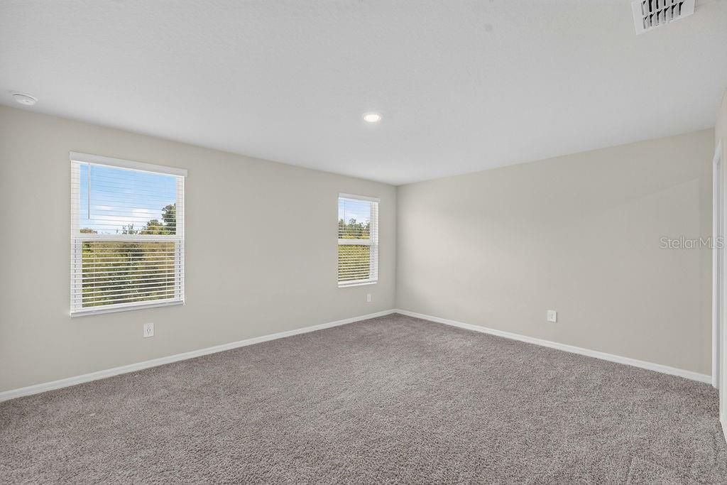 For Rent: $2,200 (3 beds, 2 baths, 1566 Square Feet)