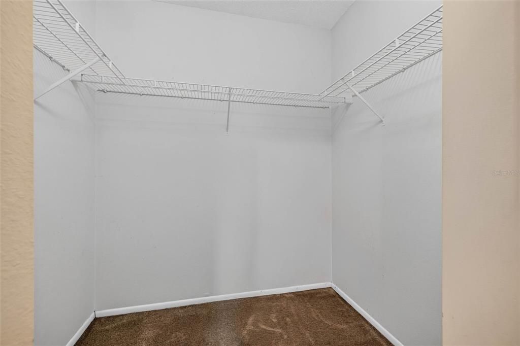 For Sale: $449,900 (3 beds, 2 baths, 1402 Square Feet)