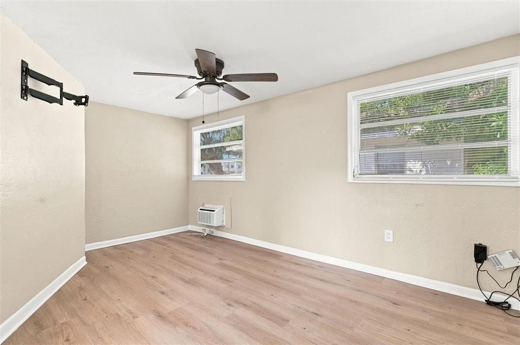 For Sale: $499,900 (4 beds, 0 baths, 1798 Square Feet)